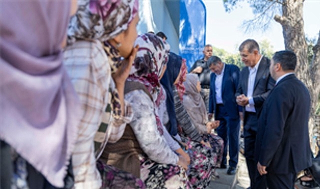 İzmir Büyükşehir Belediyesi, Bayındır Kızıloba İlkokulu’nu baştan aşağı yenileyerek çocukları