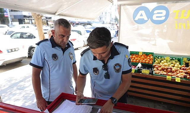 Konak Belediyesi’nden zincir marketlere sıfır atık denetimi Konak Belediyesi, ambalaj atıklarının ayrı toplanması ve geçici depolanmasına yönelik