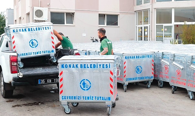 Konak’ta konteynerler yenilenmeye devam ediyor Konak Belediyesi, eskiyen çöp konteynerlerini yenilemeyi sürdürüyor. Geçtiğimiz ay sahaya