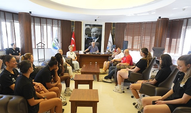 Körfezin İncilerinden Başkan Deveciler’e Ziyaret Aslan Yol Burhaniye Belediyespor Kadın Basketbol A Takımı, 2026-2027 sezonu