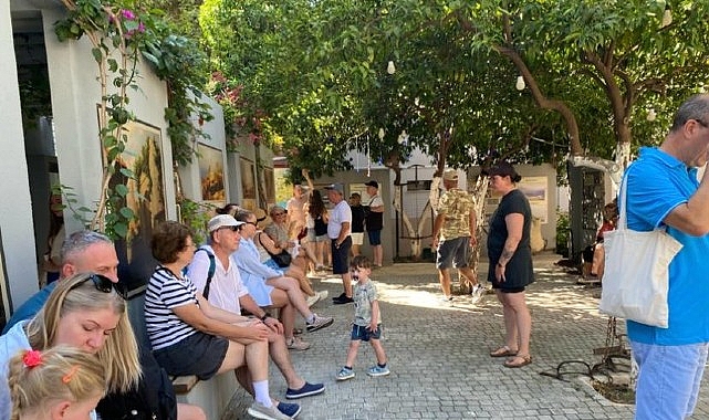 Kültür Evi’ne ziyaretçi akını sürüyor Kemer Belediyesi Kültür Evi, ilçenin tarihini ve kültürel mirasını yakından