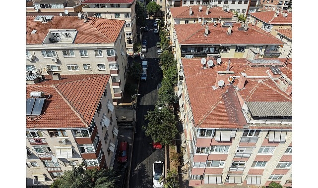 Maltepe Belediyesi, ilçe genelinde yürüttüğü yol bakım ve yenileme çalışmaları