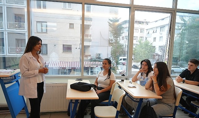 Maltepe Belediyesi’nin YKS hazırlık eğitimleri başladı Maltepe Belediyesi Cumhuriyet Eğitim Merkezi’nde 2026-2027 eğitim öğretim yılı Yükseköğretim