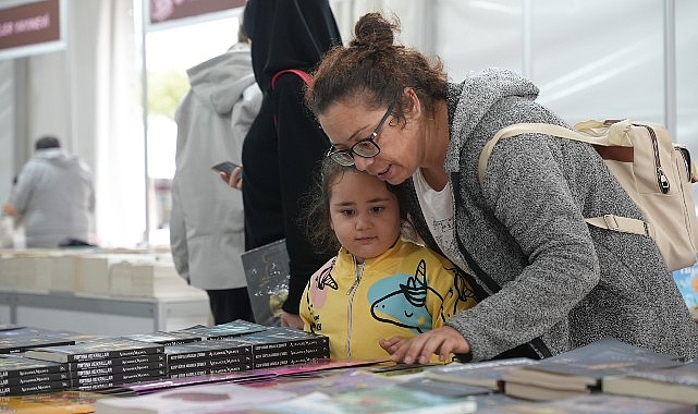 Maltepe Belediyesi’nin düzenlediği 2. Maltepe Kitap Günleri, beşinci gününde edebiyat ve