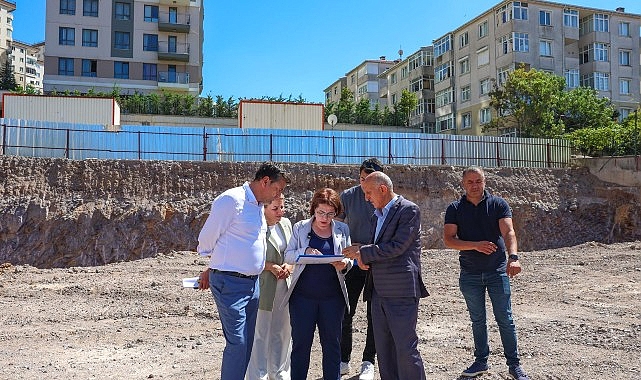 Maltepe Belediye Başkanı Mimar Esin Köymen, Zümrütevler ve Girne Mahalle