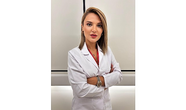 Menopoz döneminde vücudun verdiği 10 sinyale dikkat! Sıcak basması, gece terlemeleri, uyku problemleri, duygu durum değişiklikleri, konsantrasyon