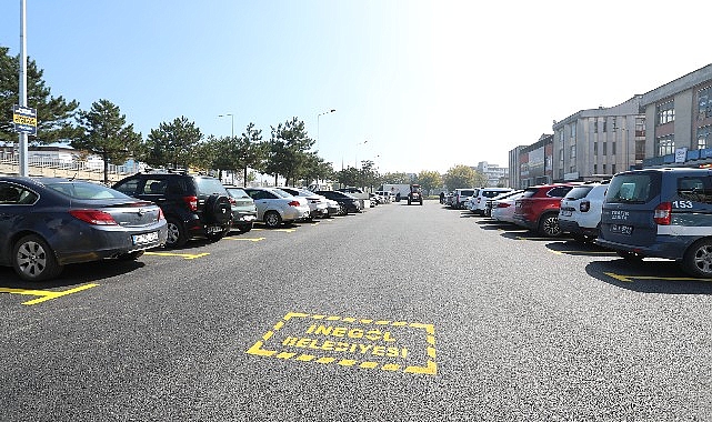 İnegöl Belediyesi, Ertuğrulgazi Caddesinin Avarlar Kavşağı çıkış noktasında hayata geçirdiği