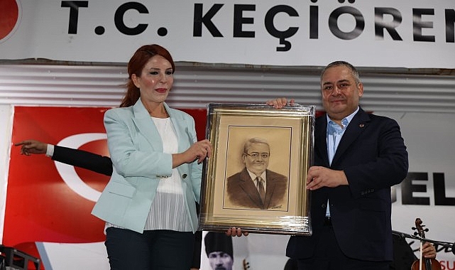 Neşet Ertaş Keçiören’de Türkülerle Anıldı Türk Halk Müziği’nin ve abdallık geleneğinin önemli temsilcilerinden, Bozkırın Tezenesi