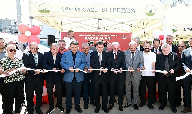 Osmangazi’de Modern Bir Pazar Alanı Daha Hizmete Girdi Osmangazi’de yaşayan vatandaşların mutlu, huzurlu ve konforlu bir şekilde alışveriş
