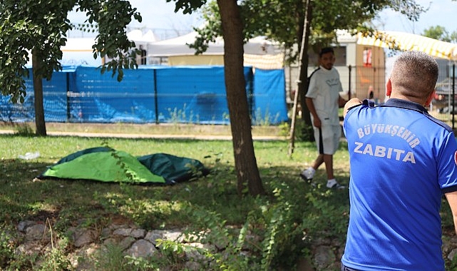 Sahillerde huzur ve güven Büyükşehir’le sağlandı Kocaeli Büyükşehir Belediyesi ekipleri, Kandıra sahillerinde yaz sezonu boyunca vatandaşların