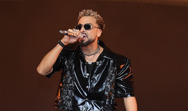 8. Merter Moda Haftası, defilelerin yanı sıra ünlü sanatçıların konserleriyle