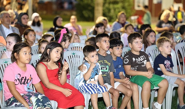 Osmangazi Belediyesi’nin yaz akşamlarını çocuklar için eğlenceye dönüştüren “Osmangazi’de Yaz