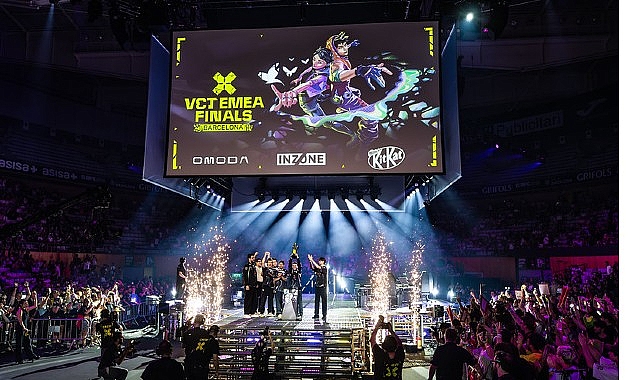 VCT EMEA Stage 2’de şampiyon Karmine Corp oldu FUT Esports Şangay biletini aldı Barselona’da düzenlenen VCT EMEA Stage 2 Finalleri, Karmine Corp’un şampiyonluğuyla