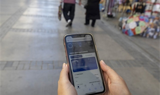 “Yakınımda” uygulamasıyla İzmir artık cebinizde İzmir Büyükşehir Belediyesi, kent yaşamını kolaylaştıracak “Yakınımda” uygulamasını kullanıma sundu.