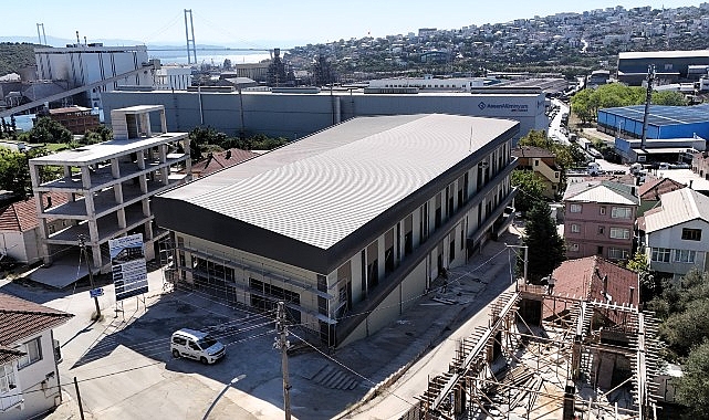 Yeni hizmet binasında son dokunuşlar Kocaeli Büyükşehir Belediyesi, Dilovası’nın kamu hizmet altyapısını güçlendirecek önemli bir