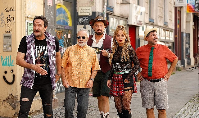 SugarWorkz, TAFF Pictures ve CJ ENM Türkiye’nin yapımcılığını üstlendiği “Çakallarla