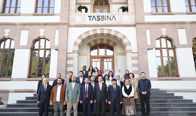 5. Uluslararası Genç Yazarlar Buluşması İçin Konya’da Bulunan Yazarlar Başkan Altay’ı Ziyaret Etti Konya Büyükşehir Belediyesi ile Yurtdışı Türkler ve Akraba Topluluklar Başkanlığı’nın