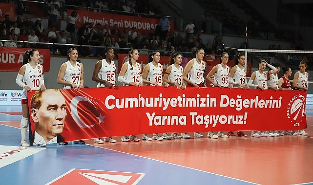 Aras Kargo Spor Kulübü, Sultanlar Ligi’nde Cumhuriyet Bayramı Coşkusunu Parkeye Taşıdı Aras Kargo Spor Kulübü, Sultanlar Ligi’nde 25 Ekim’de Türk Hava