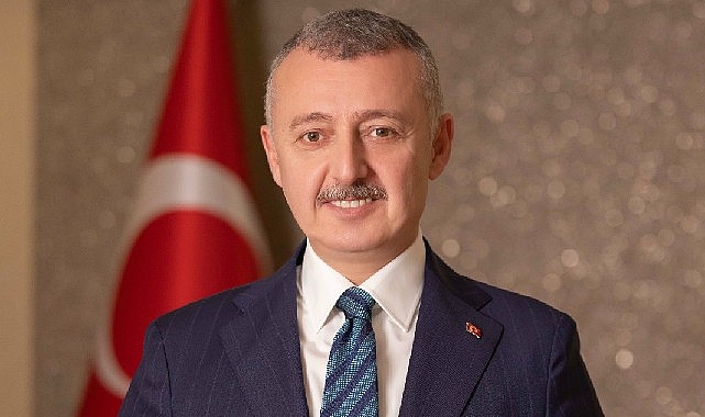 Kocaeli Büyükşehir Belediye Başkanı Tahir Büyükakın, Cumhuriyetimizin kuruluşunun 103. yıl