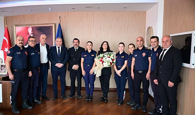 Başkan Çerçioğlu İtfaiye Haftası’nı Kutladı Aydın Büyükşehir Belediye Başkanı Özlem Çerçioğlu, İtfaiye Haftası nedeniyle Büyükşehir