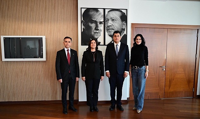Başkan Çerçioğlu’na AYSO Yönetim Kurulu Başkanı Maraş ve Gözlüklü’den Ziyaret Aydın Büyükşehir Belediye Başkanı Özlem Çerçioğlu'na, AK Parti Aydın Milletvekili