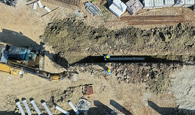 Başkan Çerçioğlu’ndan Kuşadası’nda Altyapı Yatırımı Aydın Büyükşehir Belediye Başkanı Özlem Çerçioğlu’nun öncülüğünde kent genelinde sürdürülen