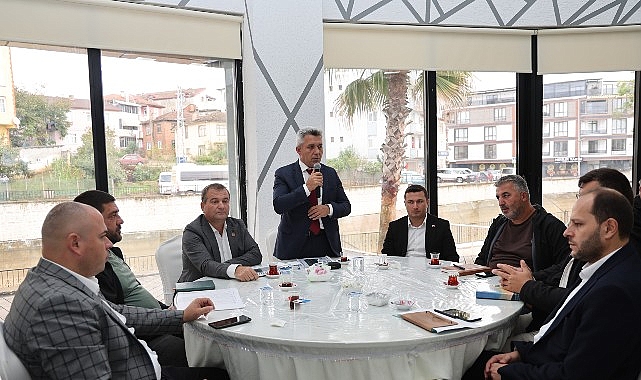 Başkan Ölmez Muhtarlarla Buluştu: “Önceliğimiz Hizmet” Kandıra Belediye Başkanı Erol Ölmez, Türkiye Muhtarlar Derneği Kandıra Şubesi