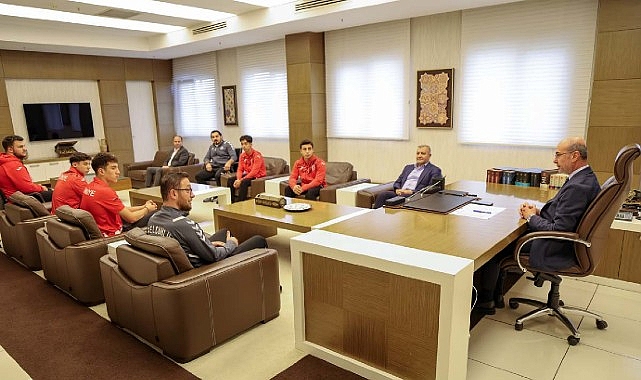 Selçuklu Belediyespor Kulübü bünyesinde mücadele ederek 2026 yılında katıldıkları uluslararası