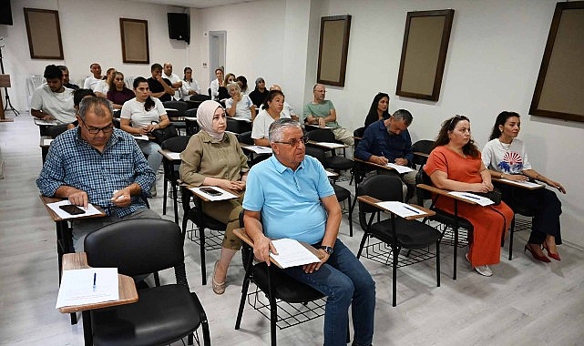 Başkan Topaloğlu, velilerle bir araya geldi Kemer Belediye Başkanı Necati Topaloğlu, Kemer Belediyesi ATSO Eğitim ve