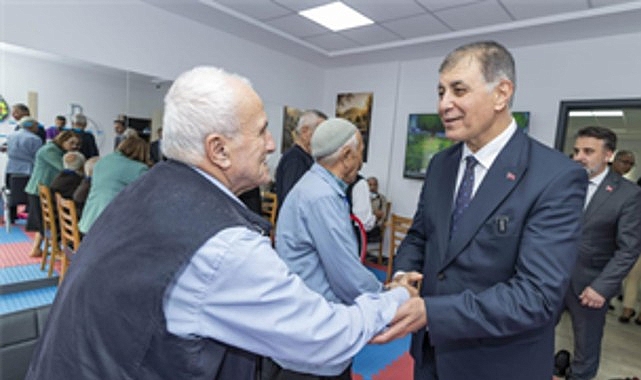 Başkan Tugay, Gaziantep’te sosyal belediyecilik projelerini inceledi Türkiye Sağlıklı Kentler Birliği ve İzmir Büyükşehir Belediye Başkanı Dr.