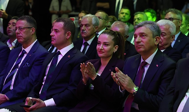 Başkan Vekili Büşra Özdemir Antalya Turizm Fuarı’nda konuştu Antalya Büyükşehir Belediye Başkan Vekili Büşra Özdemir, 8. Uluslararası Antalya