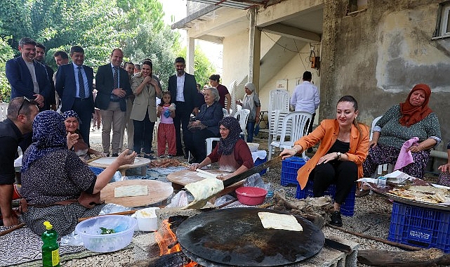 Başkan Vekili Özdemir, Gülay Tokmak’ın talebini yerine getirdi Büyükşehir Belediyesi “Unu Sizden Yoğurması Bizden” kampanyası ile kışlık yufka