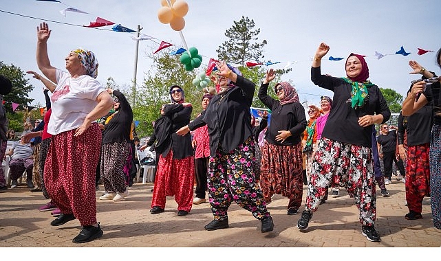 Kocaeli Büyükşehir Belediyesi, Gebze Duraklı Köyü’nde düzenlediği “Anne Şehir’le Köyde