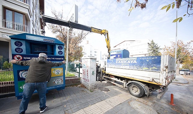 Çankaya Belediyesi’nden Sıfır Atık Adımları Çankaya Belediyesi, Sıfır Atık Yönetim Sistemi kapsamında geri dönüştürülebilir atıkların