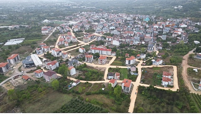 Cerrah Mahallesinde 27 Sokakta Sathi Kaplama Çalışması Başladı İnegöl Belediyesi, Cerrah Mahallesinde yeni yapılaşmaların olduğu bölgede 27 sokağın