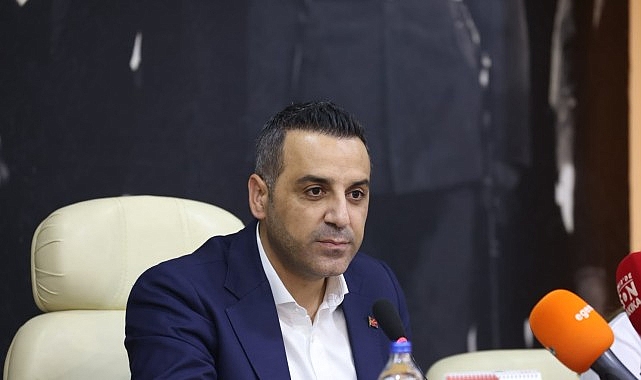 Çiğli Belediyesi Araç Filosunu Güçlendiriyor: 57 Araç ve İş Makinesi İçin Girişimler Başlatıldı Başkan Onur Emrah Yıldız: “Kendi araç filomuzla hizmet kapasitemizi artıracak,