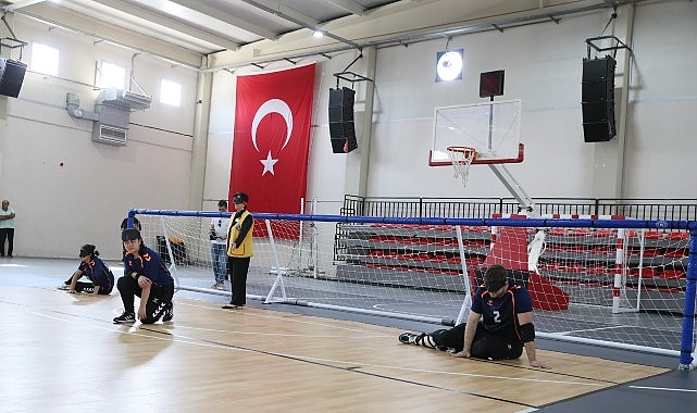 Çiğli’de 5. Geleneksel Goalball Turnuvası Düzenlendi Çiğli Belediyesi Atatürk Kapalı Spor Salonu’nda gerçekleştirilen Goalball Turnuvası’nda görme
