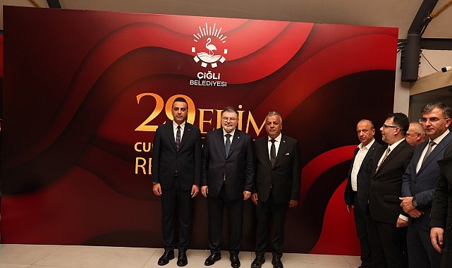 Çiğli’de Cumhuriyet’in 103. yılı coşkuyla kutlandı Çiğli Belediyesi tarafından 29 Ekim Cumhuriyet Bayramı’nın 103. yıl dönümü