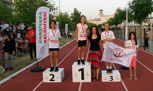 Cumhuriyet coşkusu atletizm pistinde yaşanacak Karşıyaka Belediyesi, Cumhuriyet Bayramı etkinlikleri kapsamında çocuk ve genç sporcuları