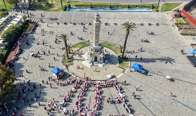 İzmir Valiliği himayesinde İzmir İl Millî Eğitim Müdürlüğü tarafından yürütülen
