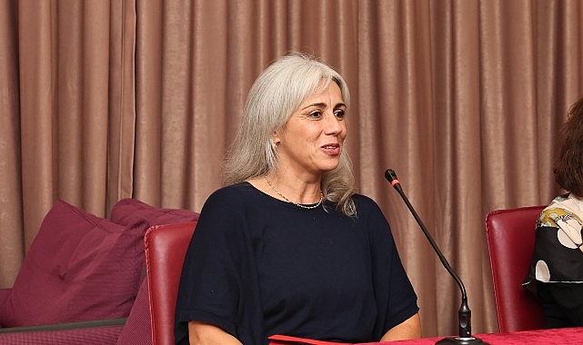Defne Suman Nilüferli okurlarıyla buluştu Nilüfer Belediyesi’nin düzenlediği Edebi Kazılar söyleşisinin konuğu Defne Suman oldu.