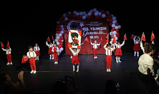 Didim Belediyesinden miniklerle Cumhuriyet Bayramı kutlaması Didim Belediyesi Deniz Yıldızları Kreş ve Gündüz Bakımevi’nin minikleri, 29