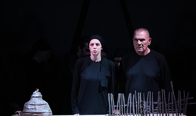 Festivalin beşinci gününde Gürcistanlı tiyatro grubu sahne aldı Maltepe Belediyesi’nin bu yıl sekizincisini düzenlediği Uluslararası Maltepe Tiyatro Festivali’nin