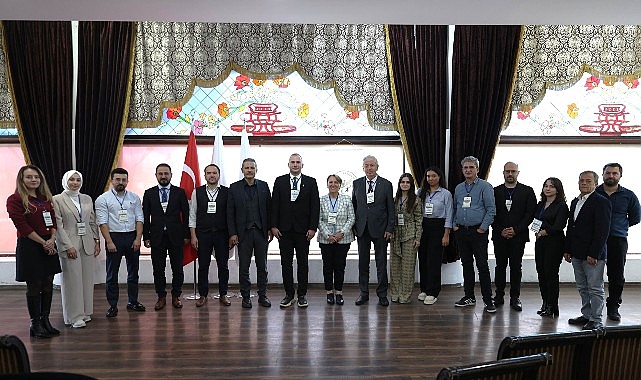 “Gençlerin Bağımlılıkla Mücadele Çalıştayı” Keçiören’de düzenlendi Keçiören Belediyesi ile Bağımlılıkla Mücadele Gençlik Derneği iş birliğinde düzenlenen
