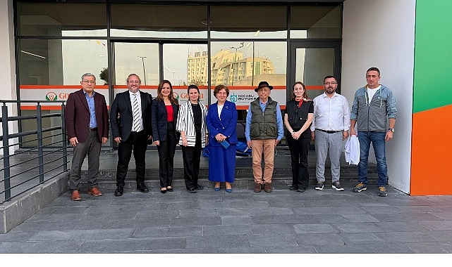 Gonca’da her gülüşe özel dokunuş Kocaeli Büyükşehir Belediyesi bünyesindeki Gonca Engelsiz Yaşam Merkezi’nde eğitim gören