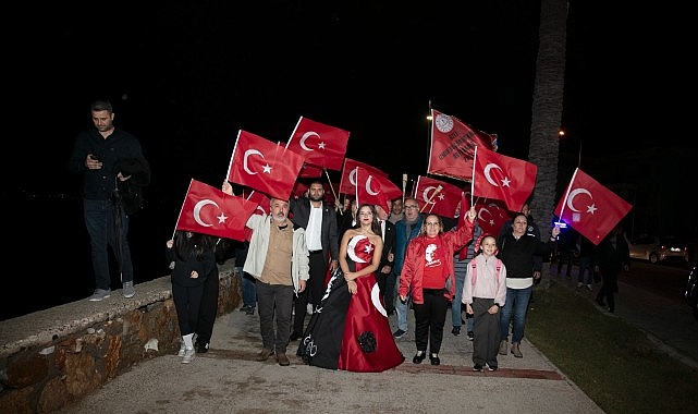 Güzelbahçe’de Cumhuriyetin 103. Yılı Coşkuyla Kutlandı Güzelbahçe’de 29 Ekim Cumhuriyet Bayramı’nın 103. yıl dönümü, gün boyunca