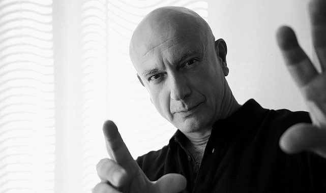Hakan Kurşun’un “Kaos” Albümü 30. Yılında İlk Kez LP Formatında Yayımlandı Besteci, müzisyen ve müzik yapımcısı Hakan Kurşun’un 1996 yılında RAKS