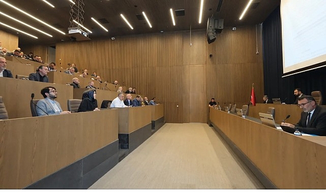 İnegöl Belediye Meclisi, Ekim ayı ikinci oturumunda bütçe gündemiyle toplandı.
