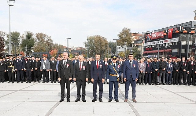 İnegöl’de Cumhuriyet Bayramı Kutlamaları Başladı İnegöl’de 29 Ekim Cumhuriyet Bayramı’nın 103. yıldönümü kutlamaları, bugün 13.00’da