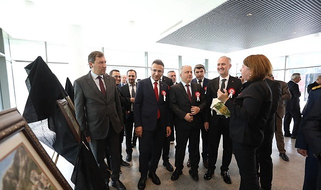 İnegöl Belediyesi ile sanatçı Hafize Keskin iş birliğinde, Cumhuriyetimizin ilanının